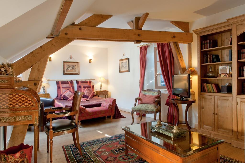 Hostellerie Du Prieure Saint-Prix  المظهر الخارجي الصورة